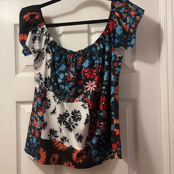Shein Off-Shoulder Floral print top Size 0X - Picture 5 of 7